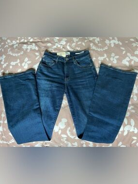 Citizens Of Humanity Lilah High Rise Jeans in Dark Blue Denim